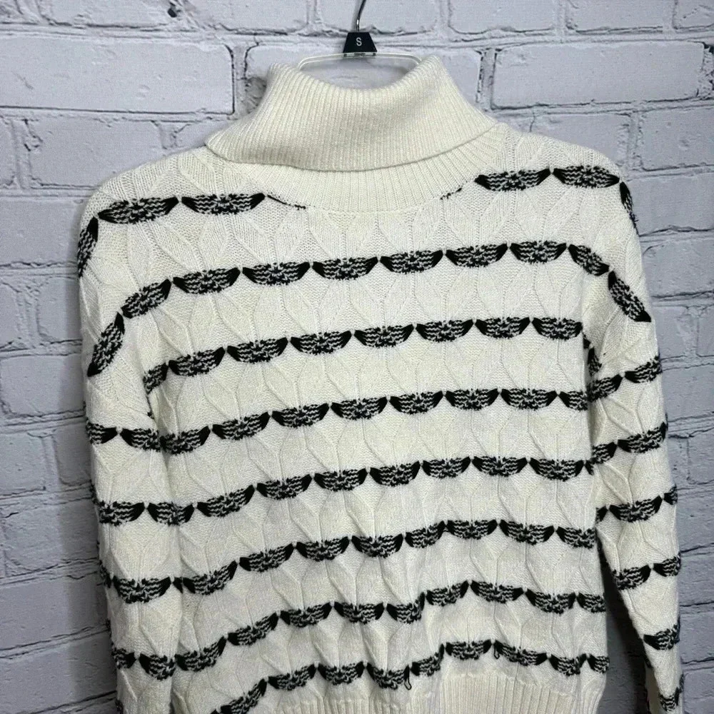Joie Women’s Cream/Black Striped Turtleneck Sweater Women’s size XS